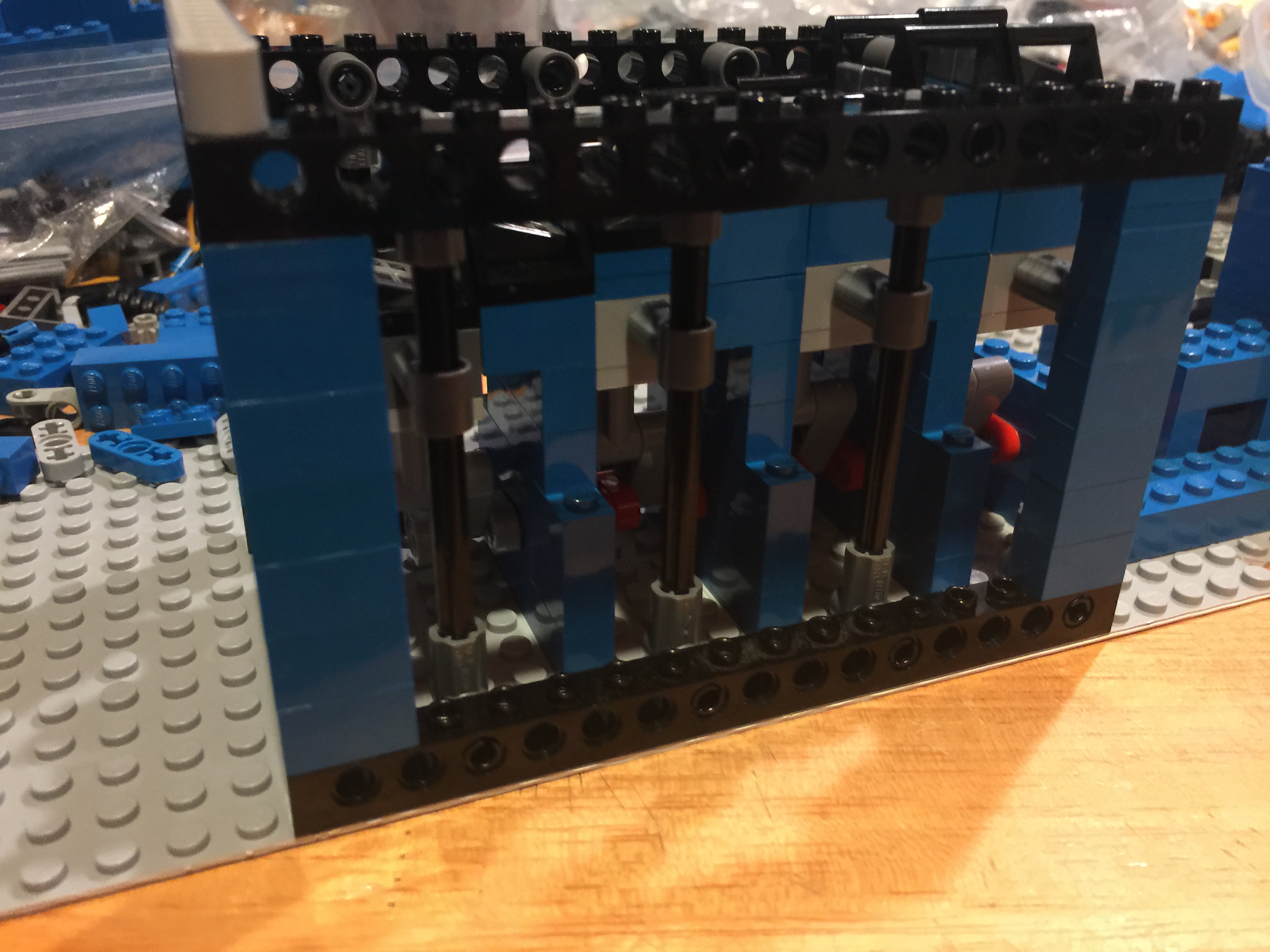 step_feeder_side_support2.jpg