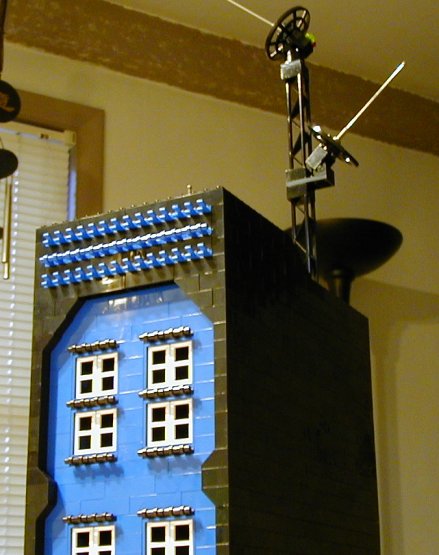 crazy8radiostation07.jpg