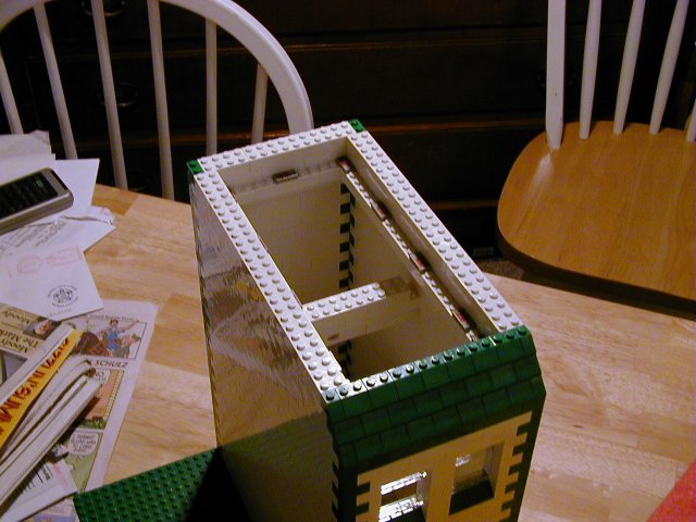 openwhiteandgreen01.jpg