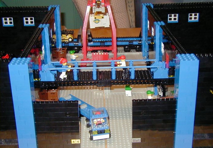 warehouse05.jpg