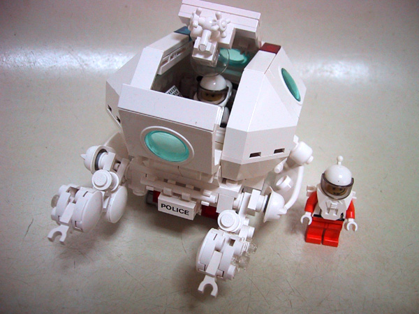 space_pod02.jpg
