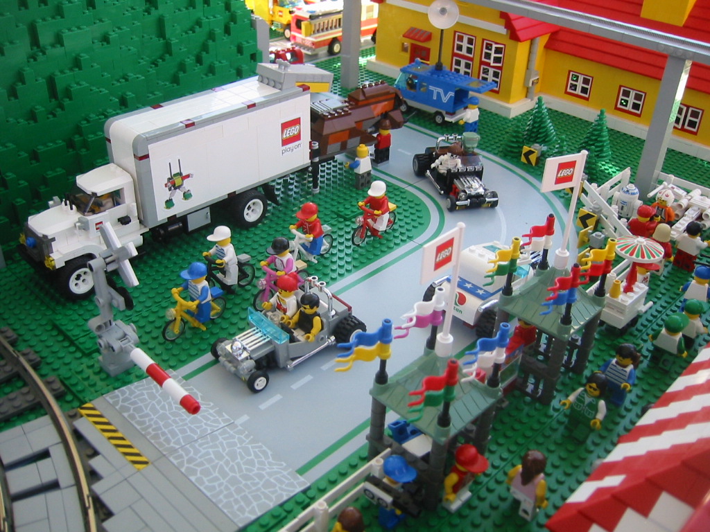 phx-starwarsroadshow02.jpg