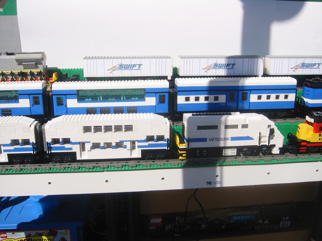phx-traindisplay01b.jpg