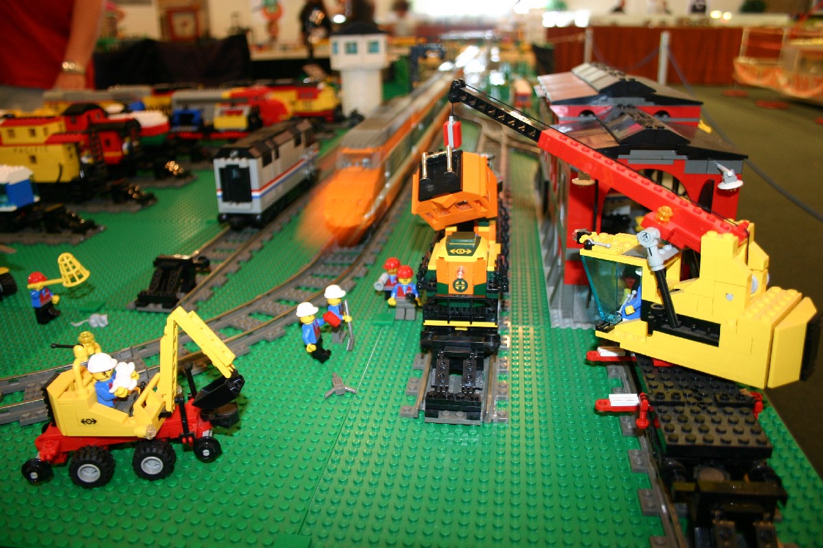 paul_robert_train_maintenance_2.jpg