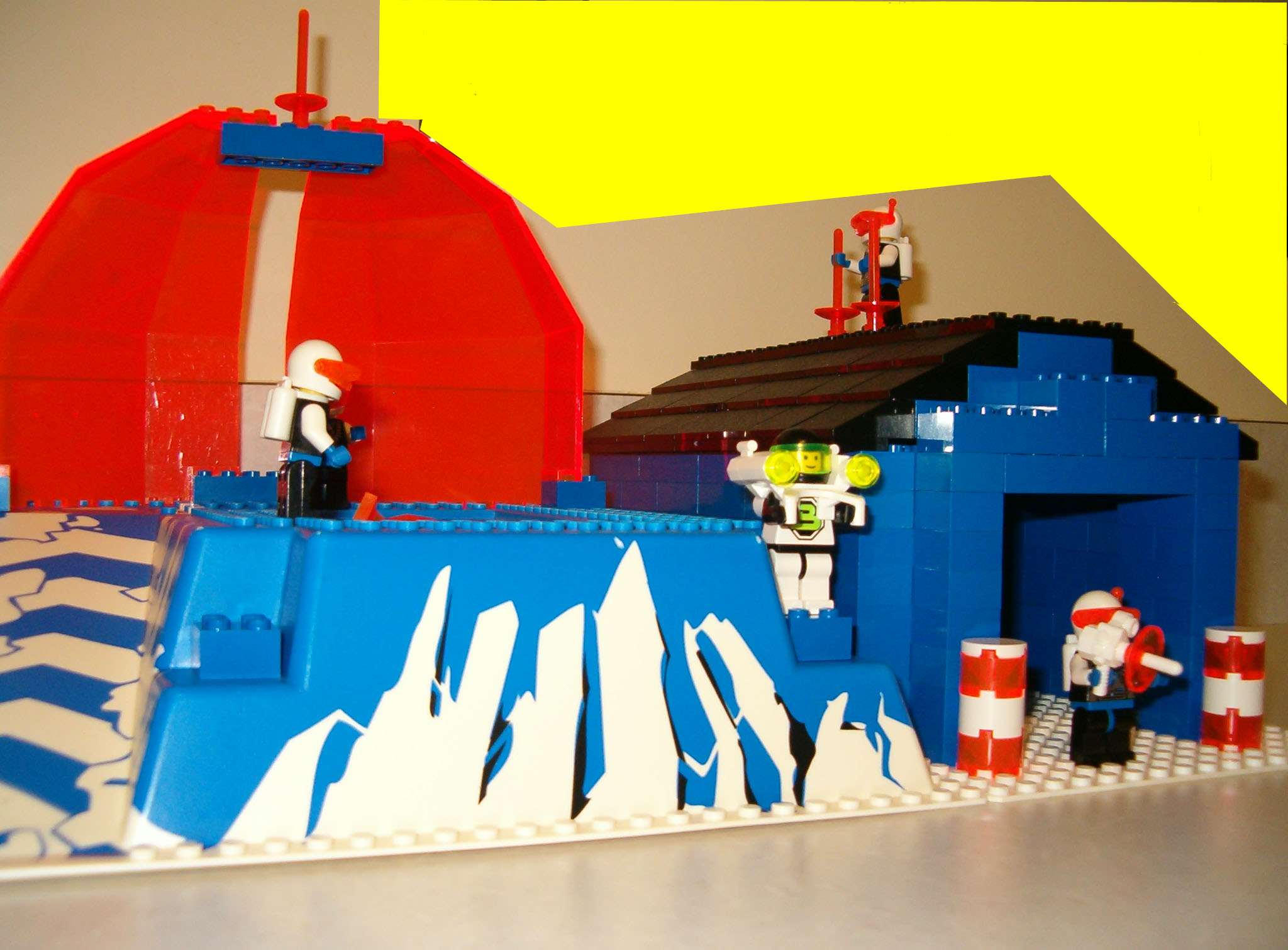 lego_-_ice_planet_side.jpg