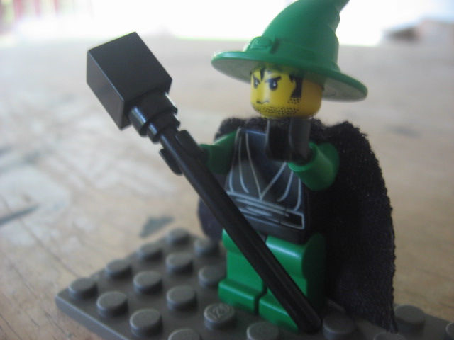 green_wizard_001.jpg