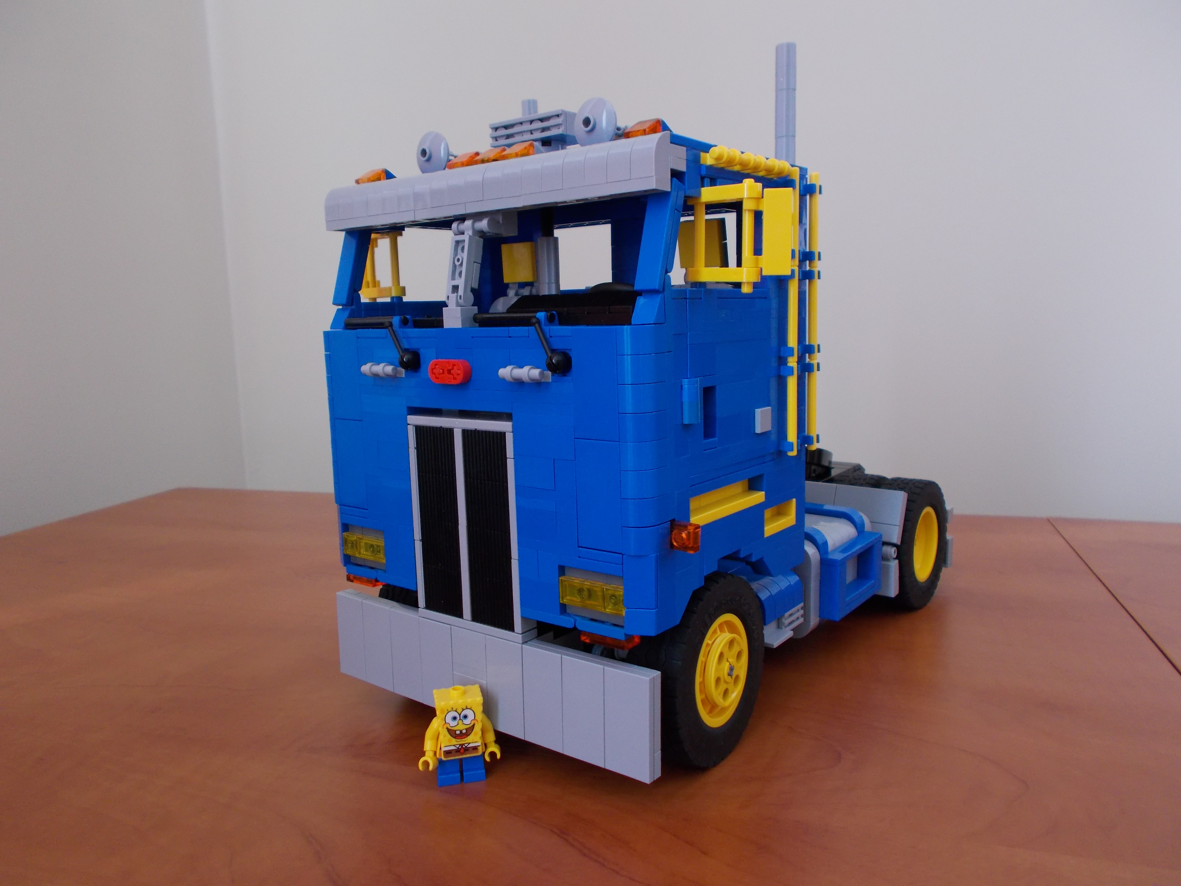 peterbilt_362_space_truck.jpg