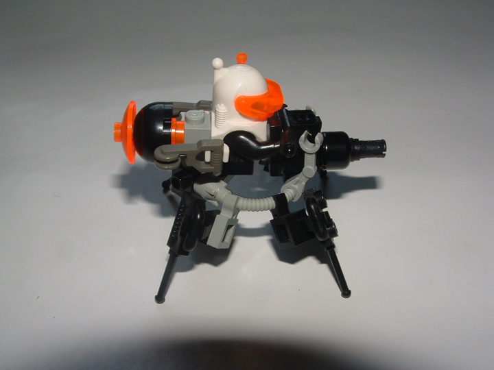 cannonbotwalk3.jpg