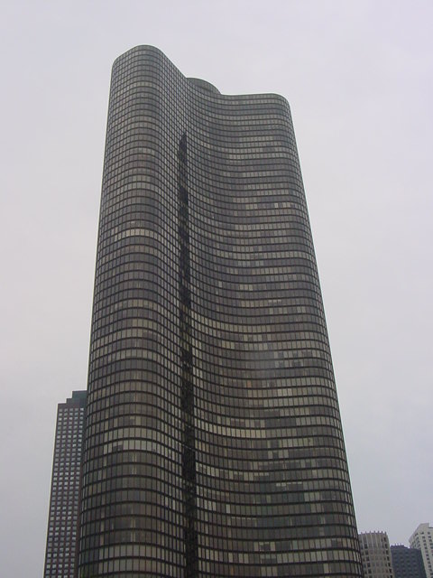 lake_point_tower.jpg