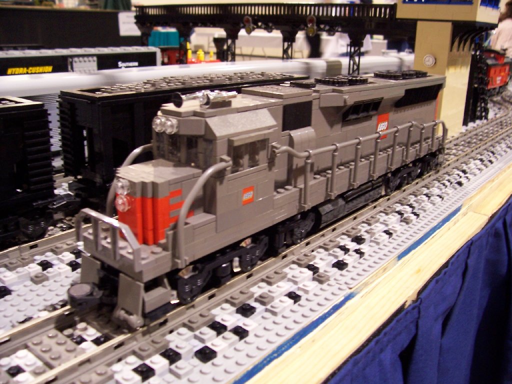 train-004.jpg