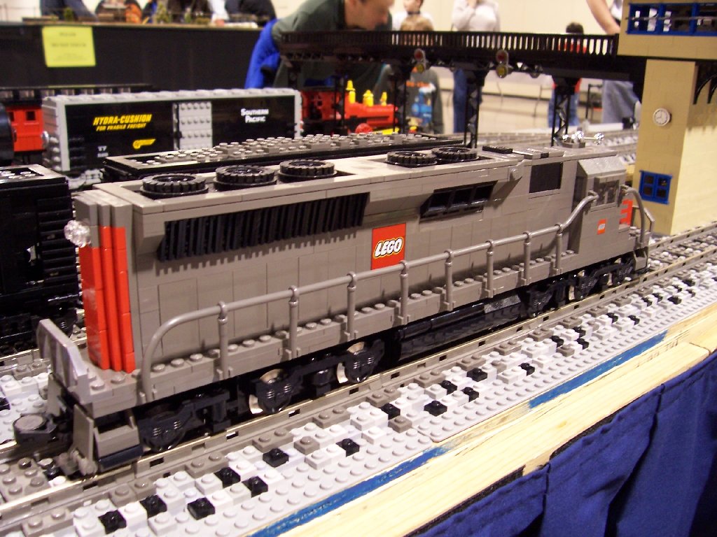 train-006.jpg