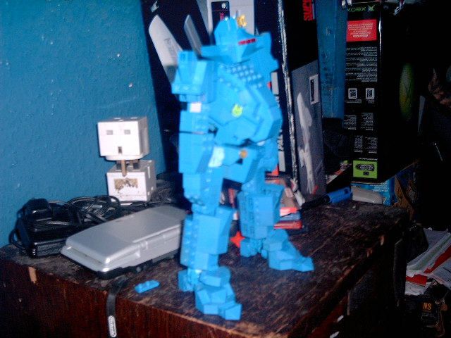 blue_mech_04.jpg