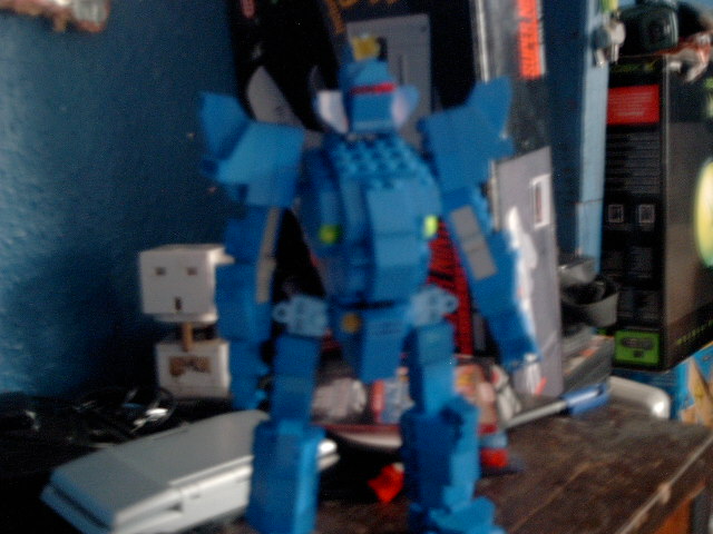 blue_mech_10.jpg