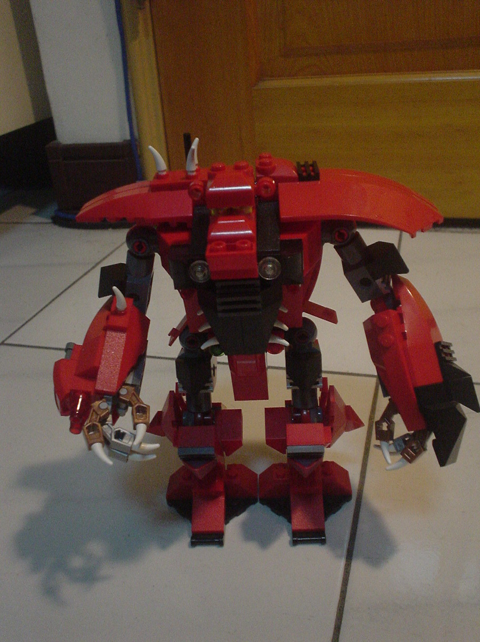 red-robo1-01.jpg