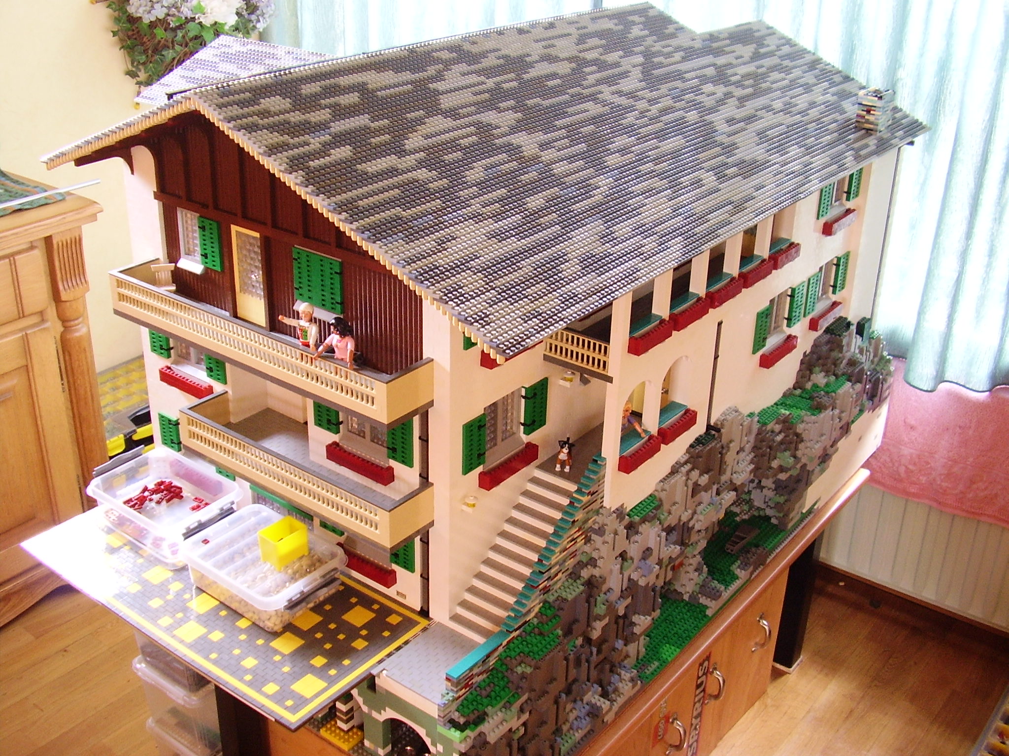 25_roof_before_the_finnishing_off.jpg