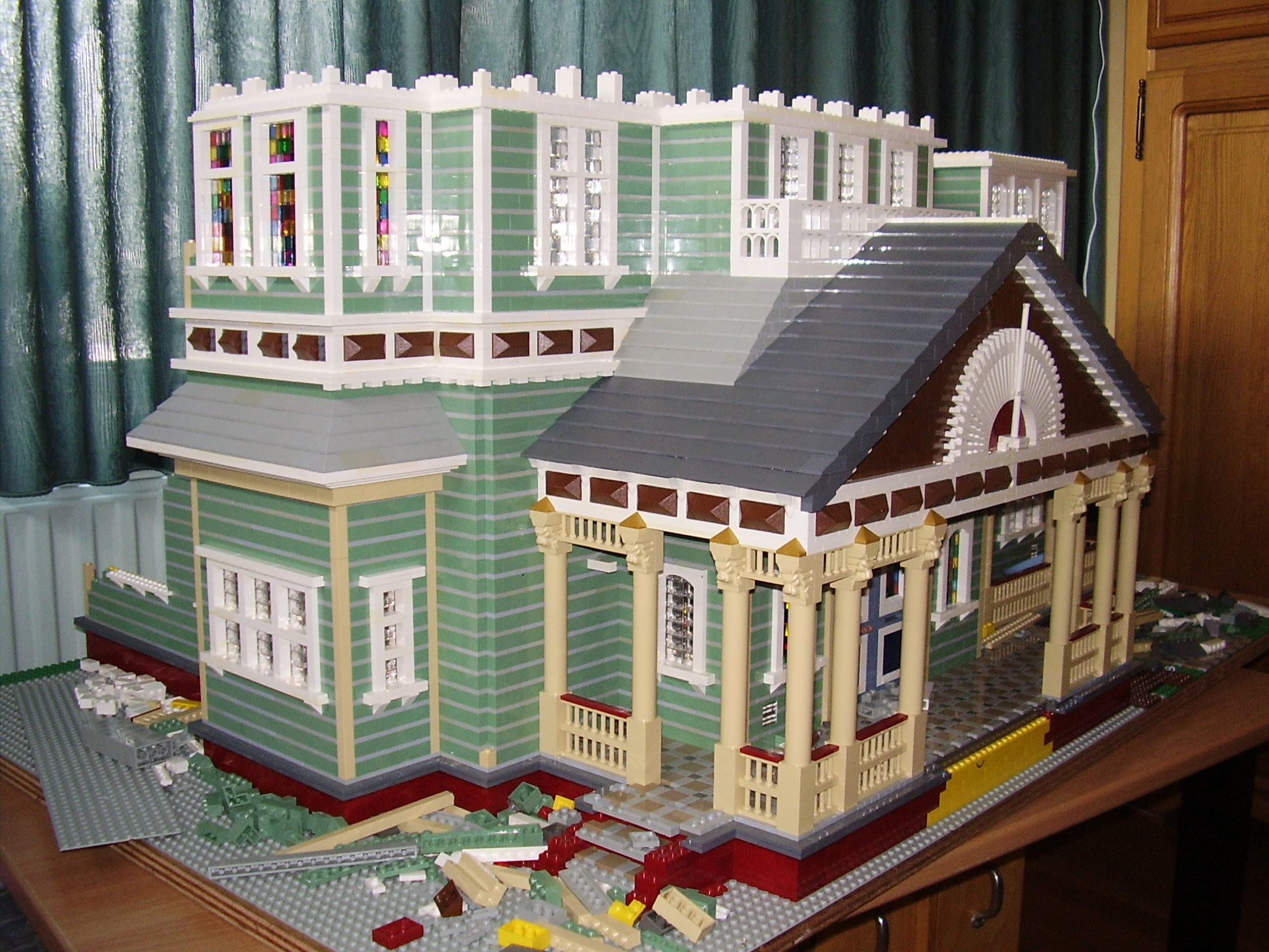 07_left_side_west_wing.jpg
