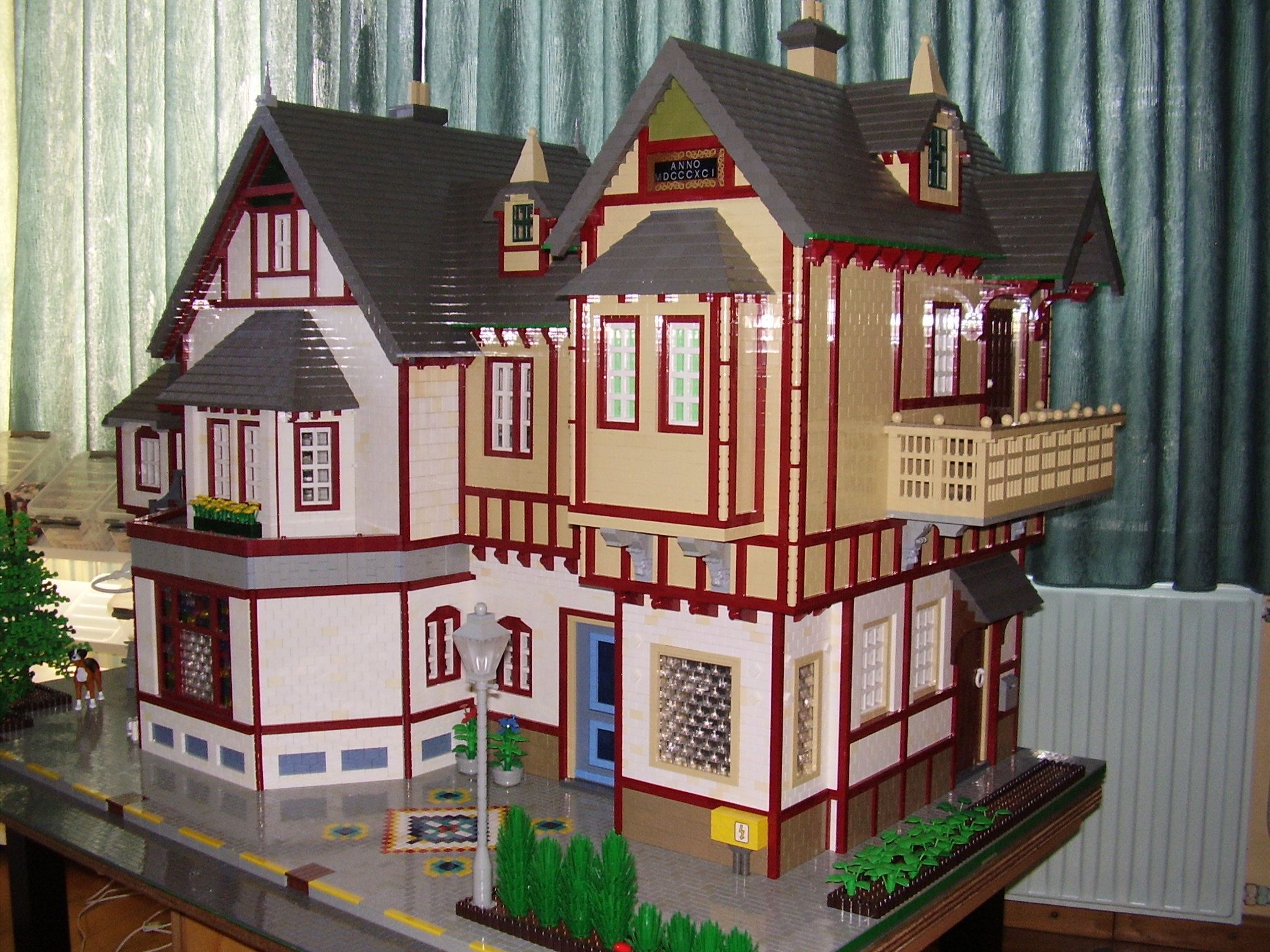 07_lemax_house.jpg