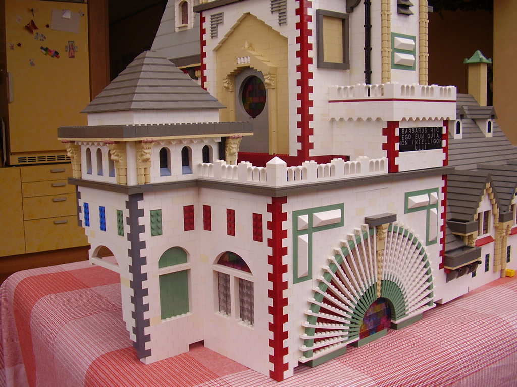 20_front_and_side_view.jpg