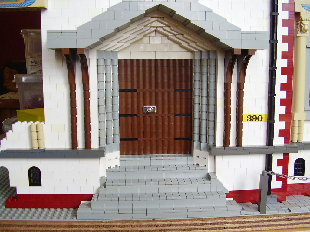 32_front_door.jpg