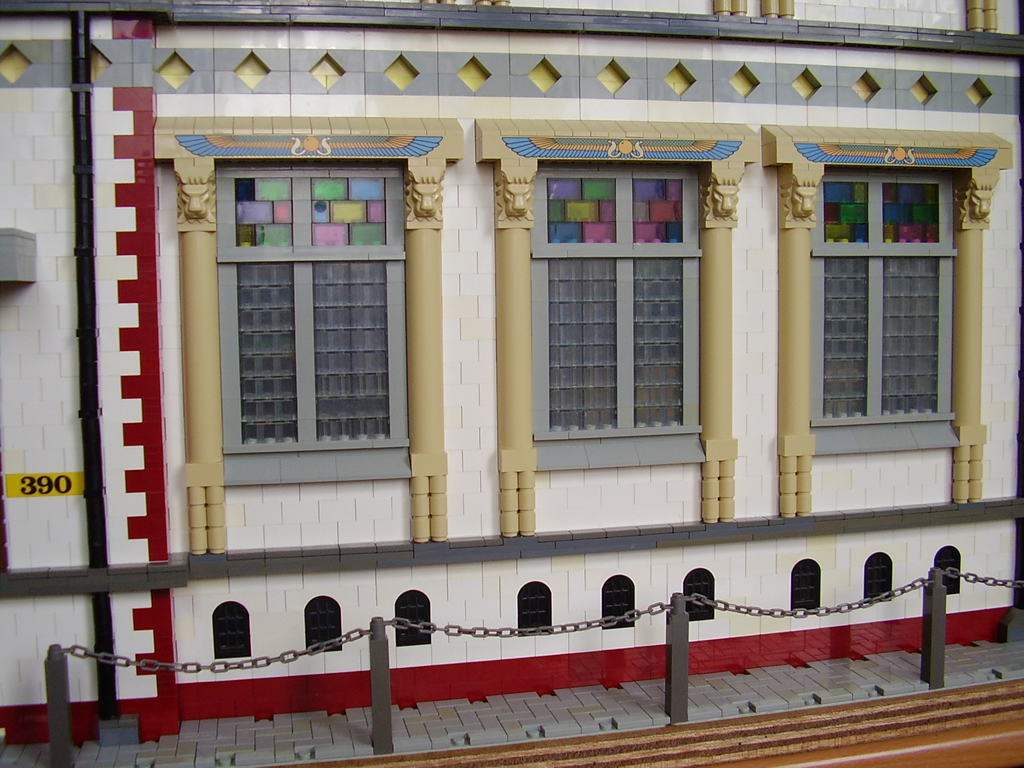 33_front_windows.jpg