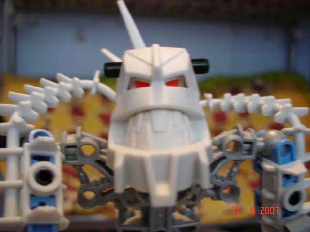 thok_head.jpg