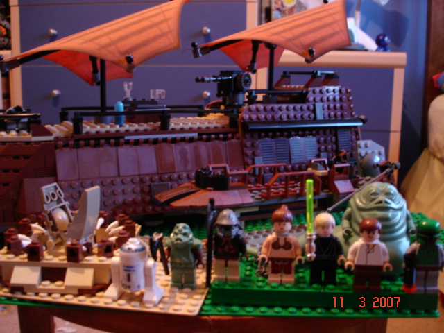 jabbas_sail_barge_m.jpg