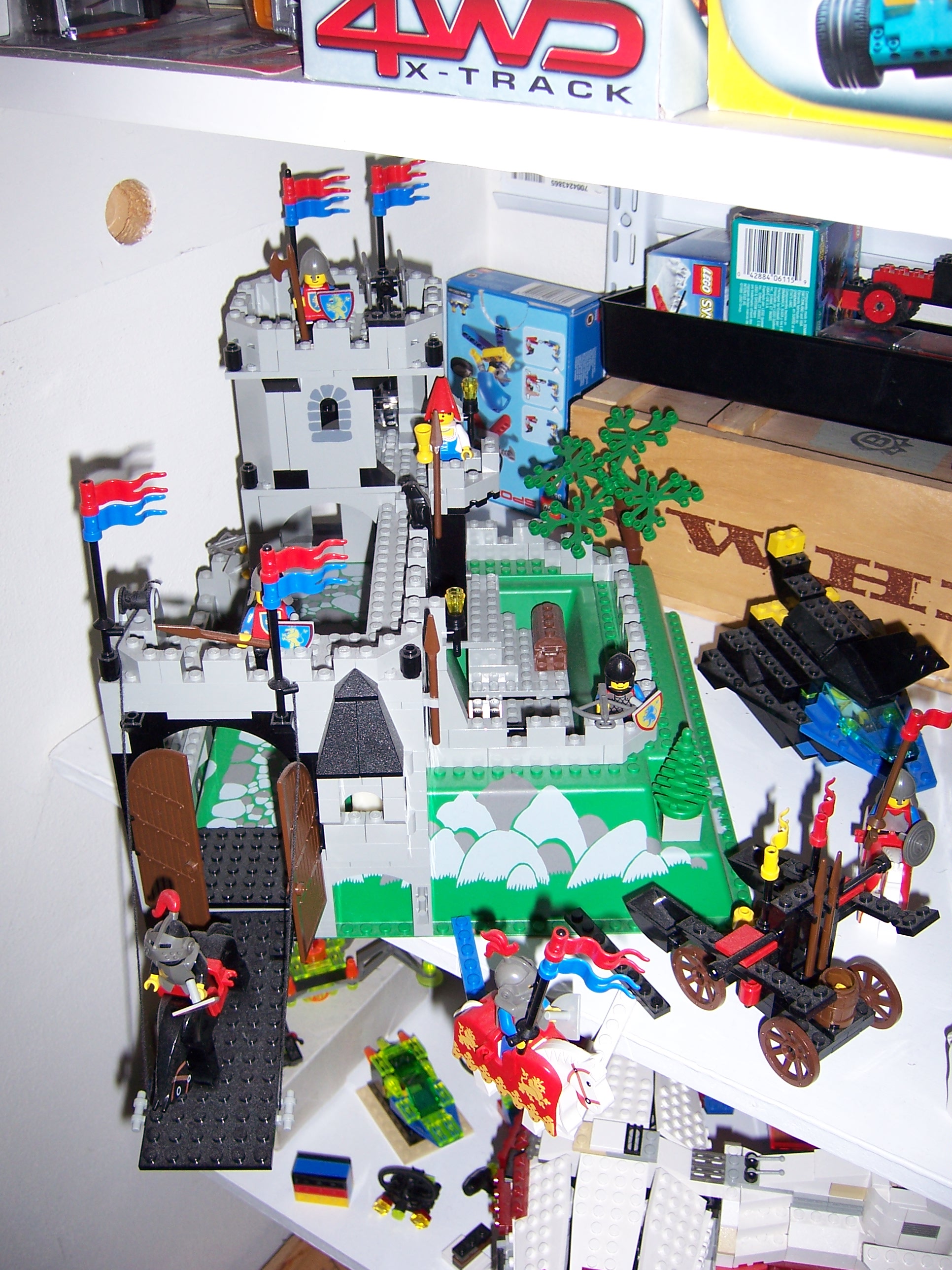crusaders__mountain_fortress.jpg