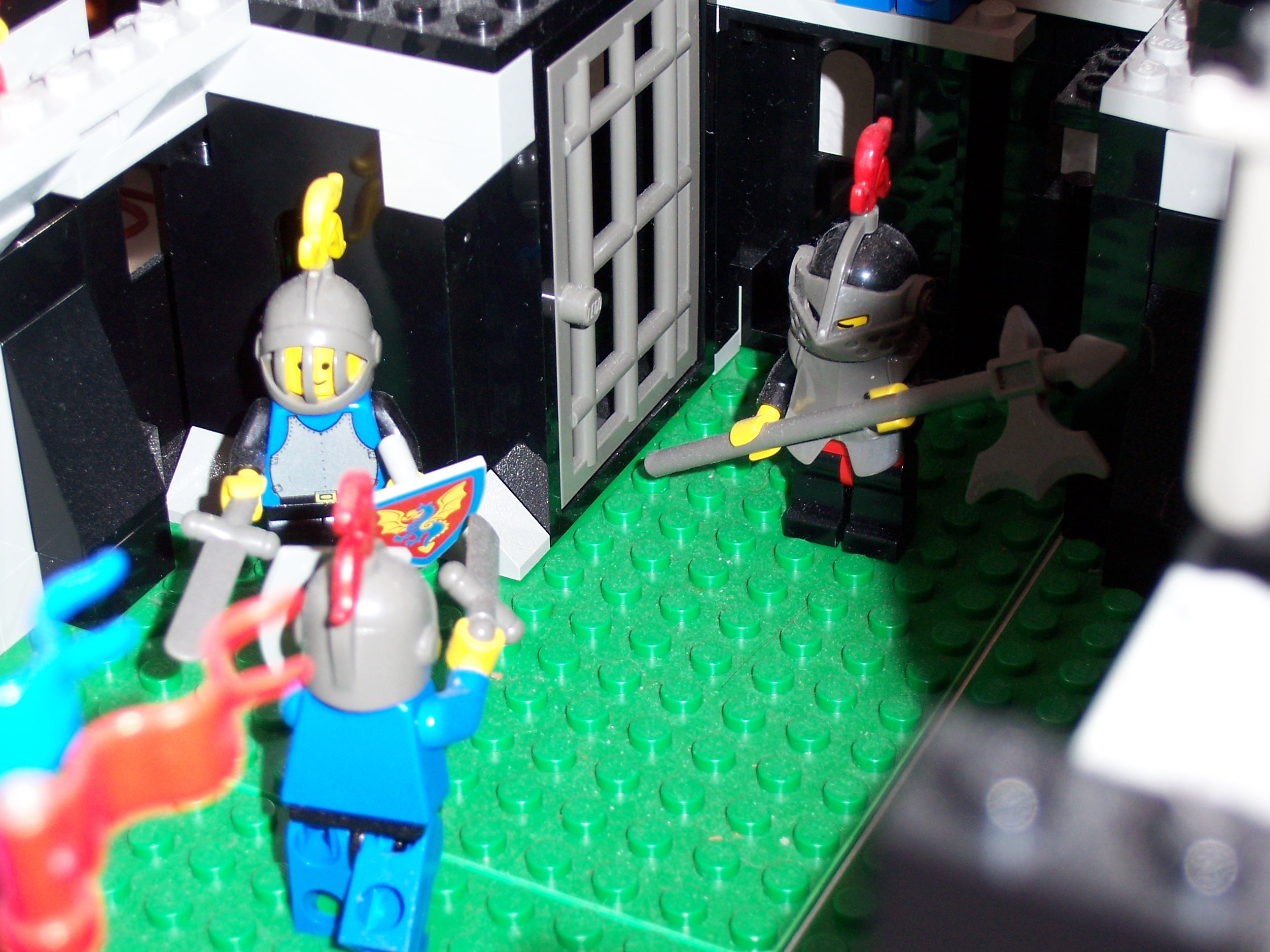 monarchs_castle_grounds_fight.jpg