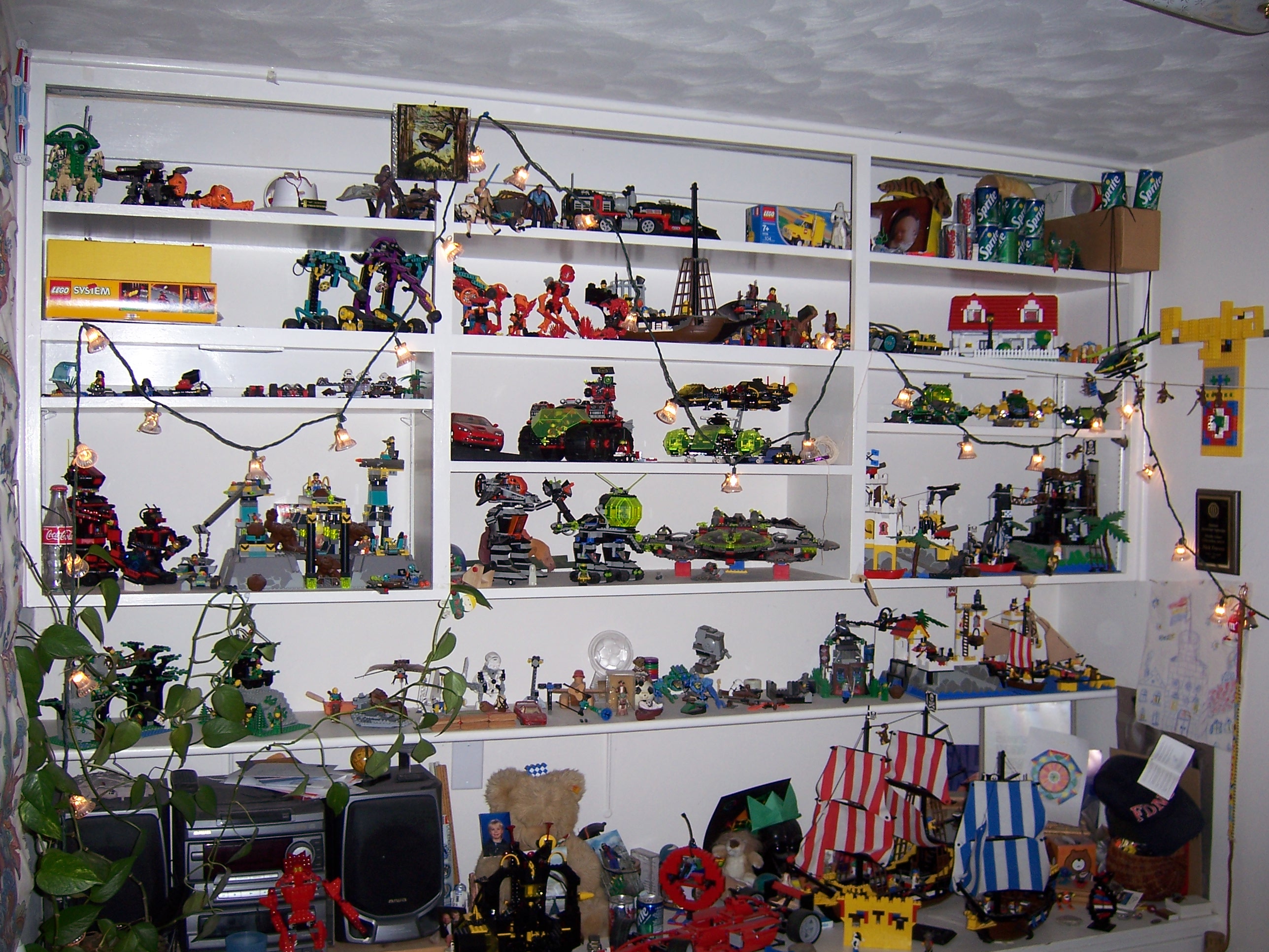 0_main_shelves_overview.jpg