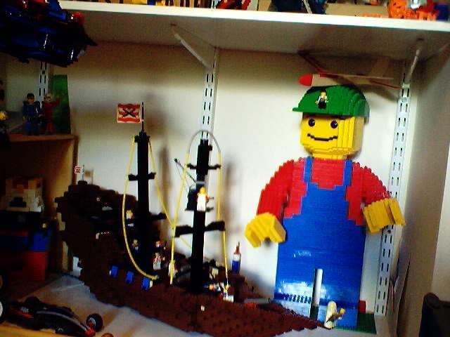 pirateshipwithlegodude.jpg