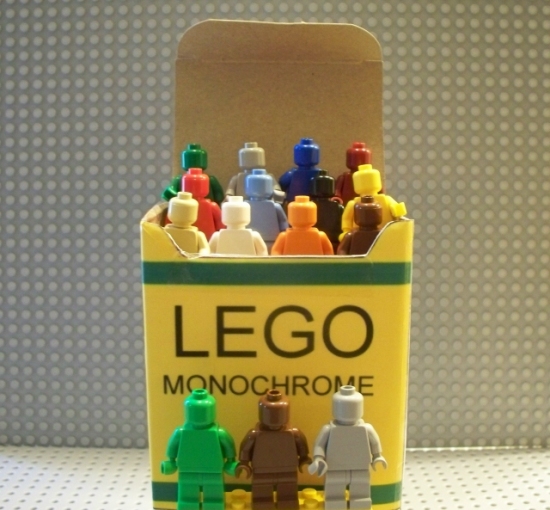 crayon_box_lego.jpg