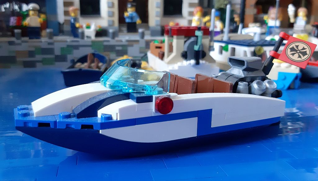 boat_blue_1.jpg