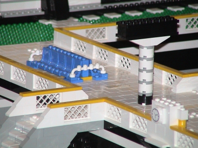 aaebahnhof0502.jpg