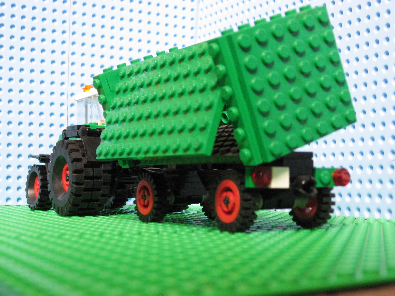 2fendt_2skipp-h18t_04.jpg