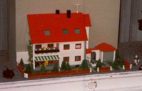 1997_2seiten-wohnhaus_02.jpg