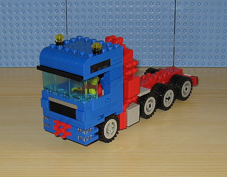 4man-tgx-xxl88-50t_lx2_01-03.jpg