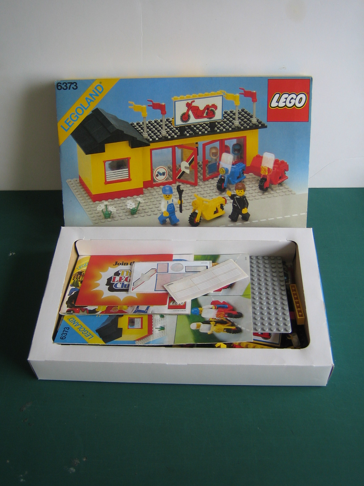 6373_set.jpg
