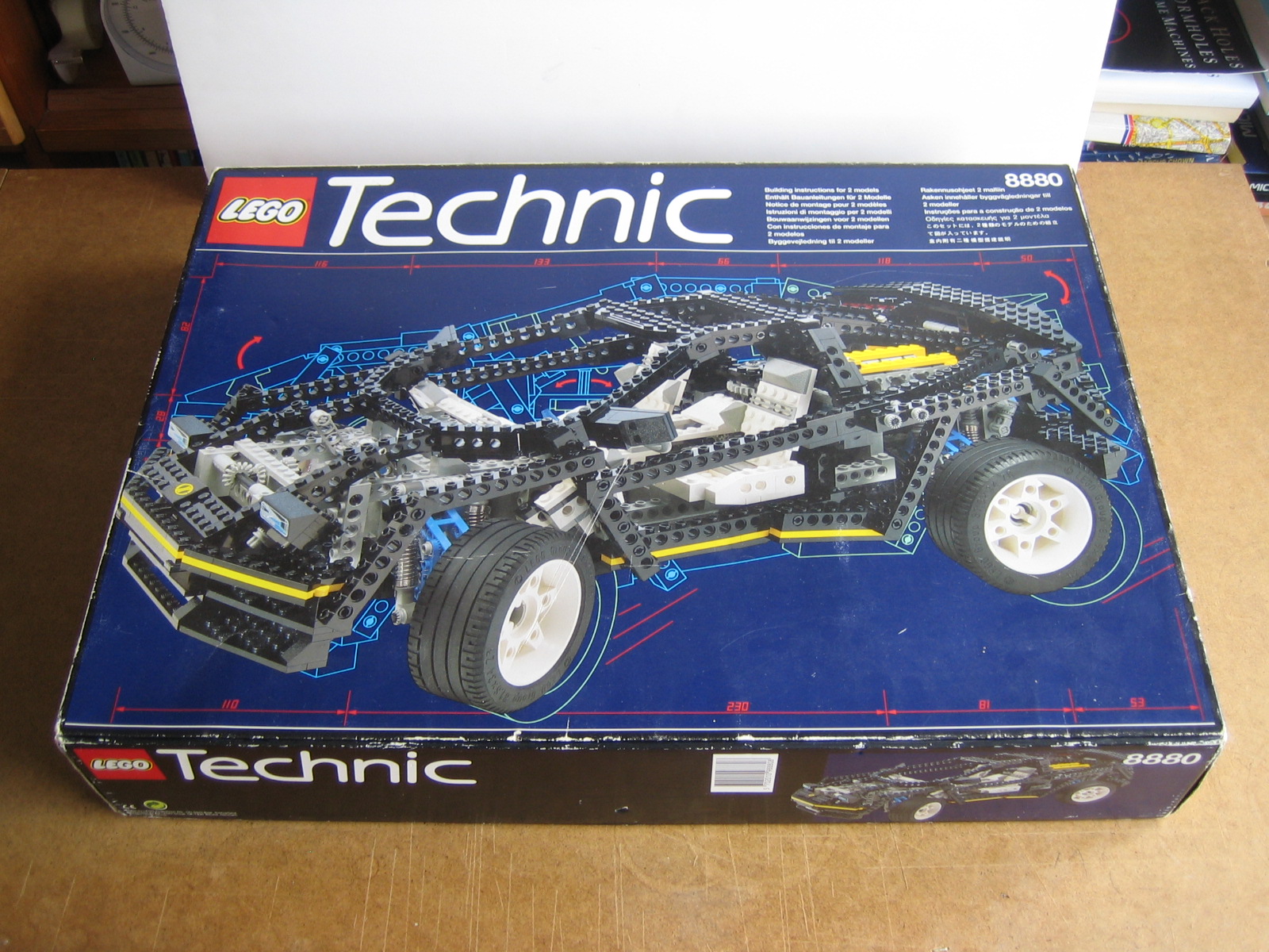 8880_box.jpg