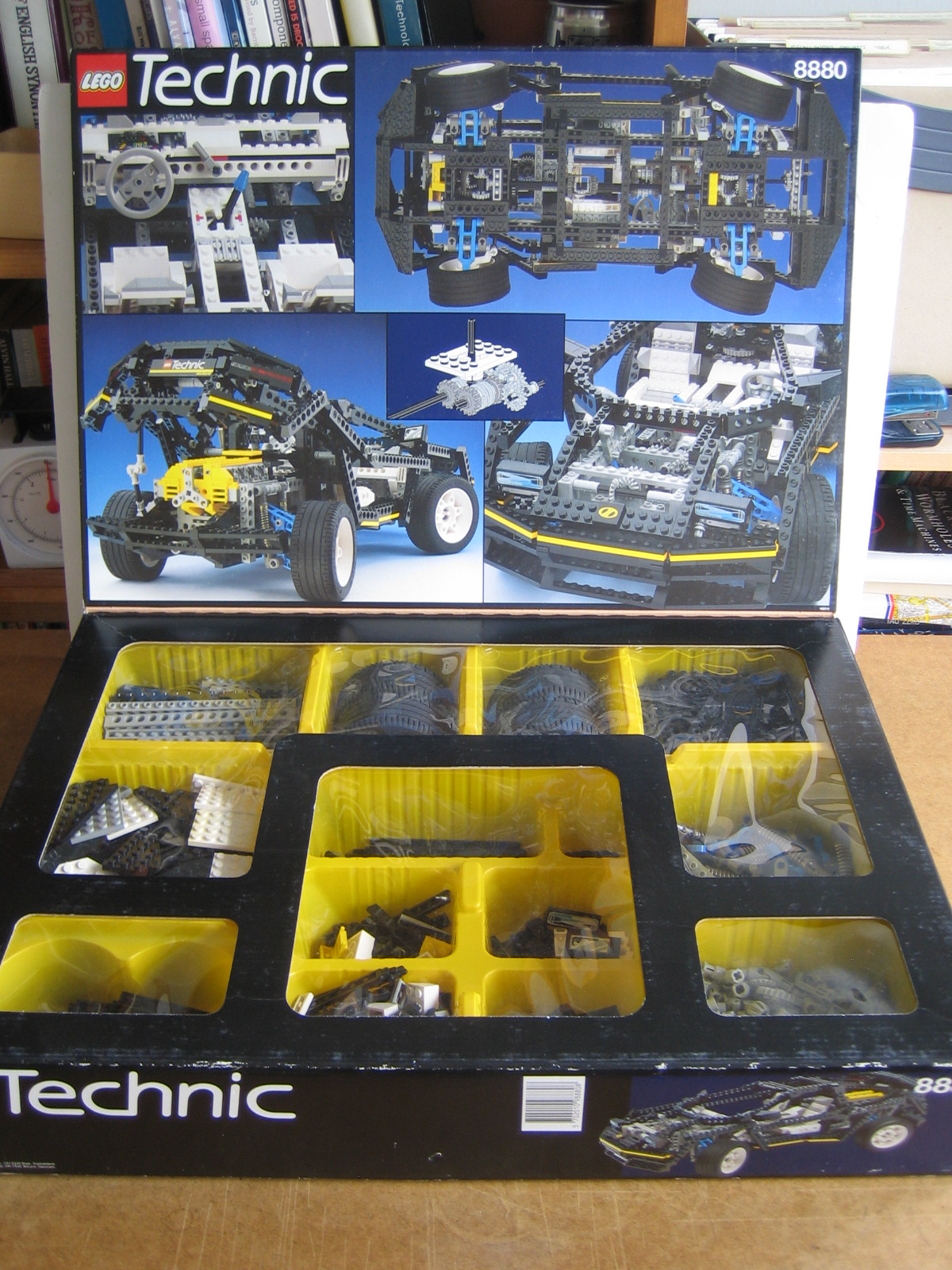 8880_set.jpg