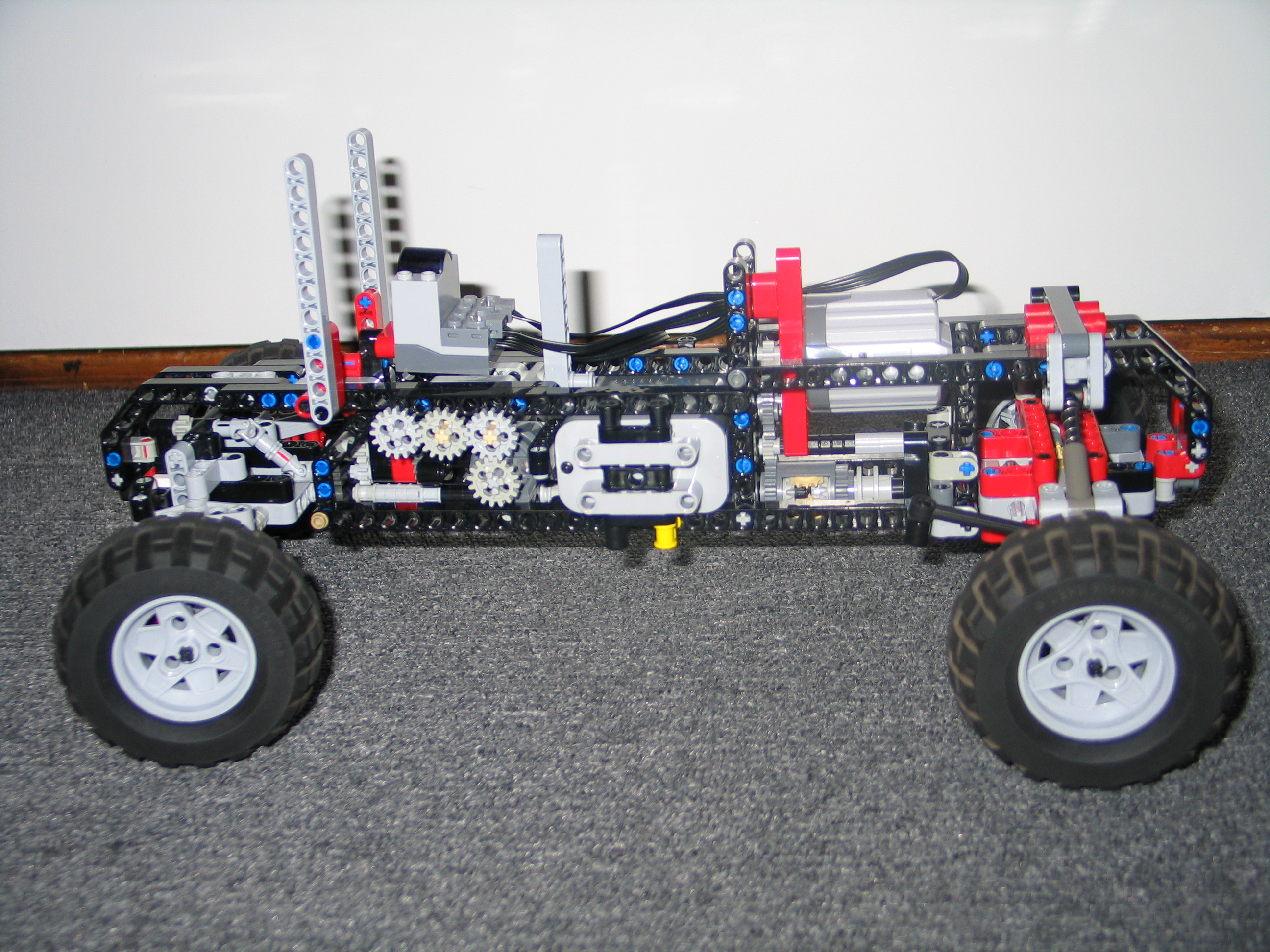 tr_tr_chassis_001.jpg