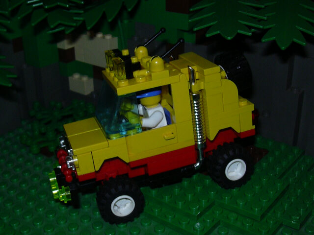 desert-racing-truck-side.jpg