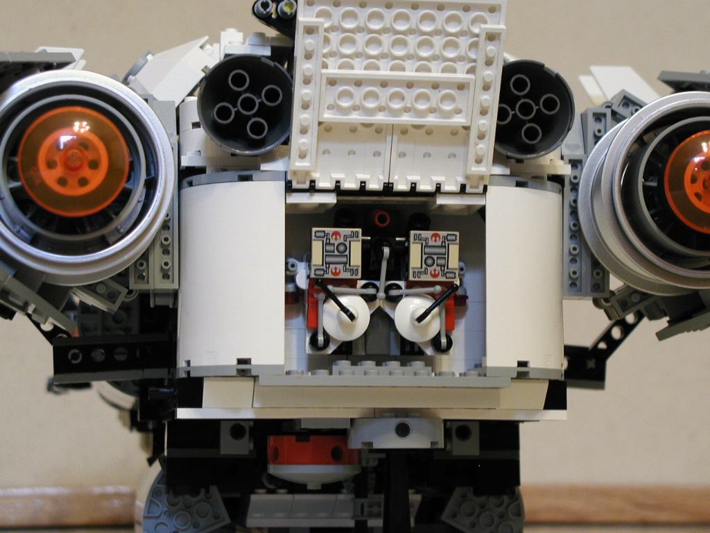 14w-100_raptor_rear_hatch_open.jpg