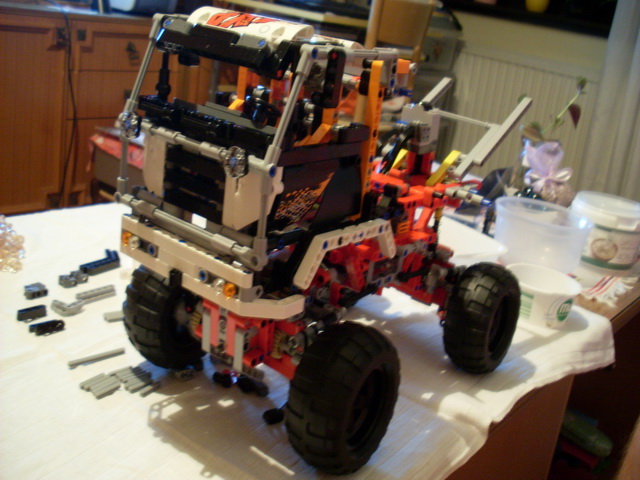9398_4x4_crawler_b_model19.jpg