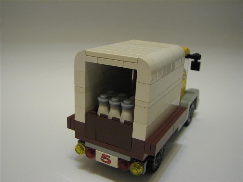 oldmilktruck3m.jpg