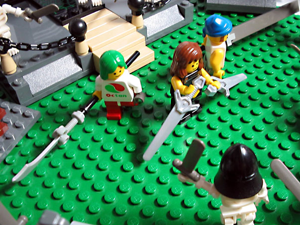 combat-in-graveyard04.jpg