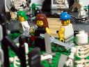 combat-in-graveyard02.jpg