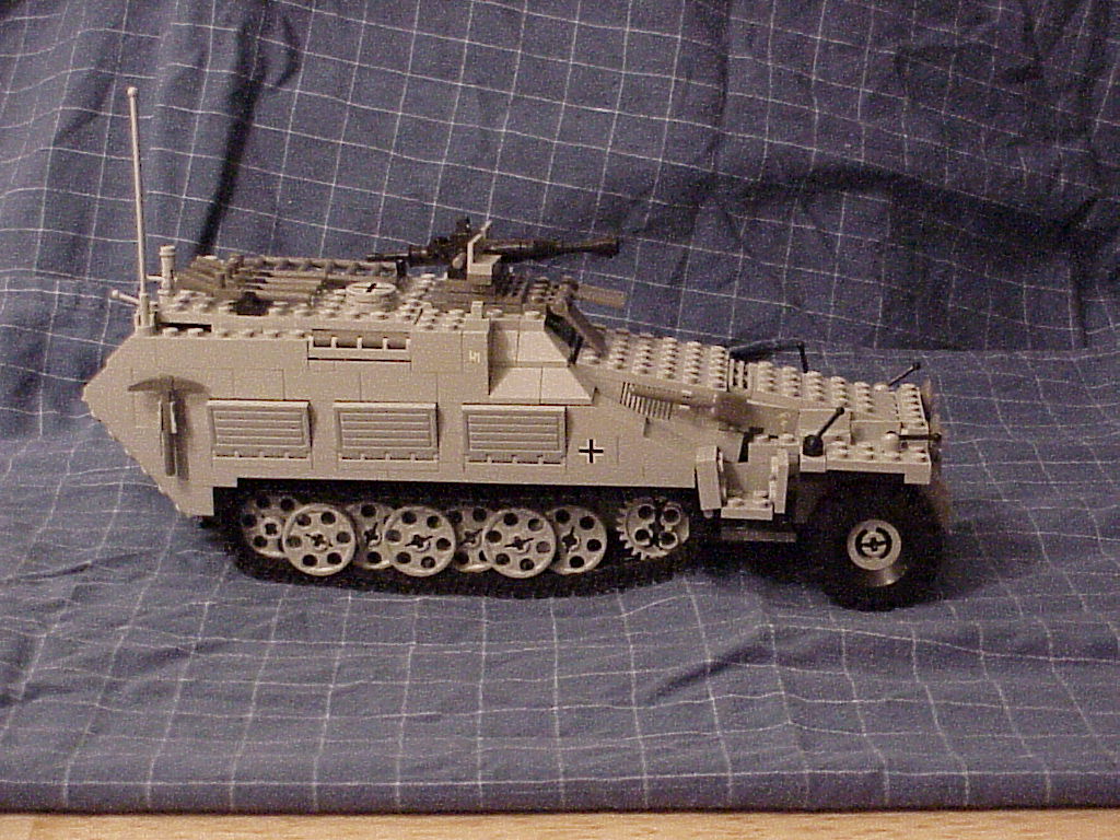 sdkfz251-14.jpg
