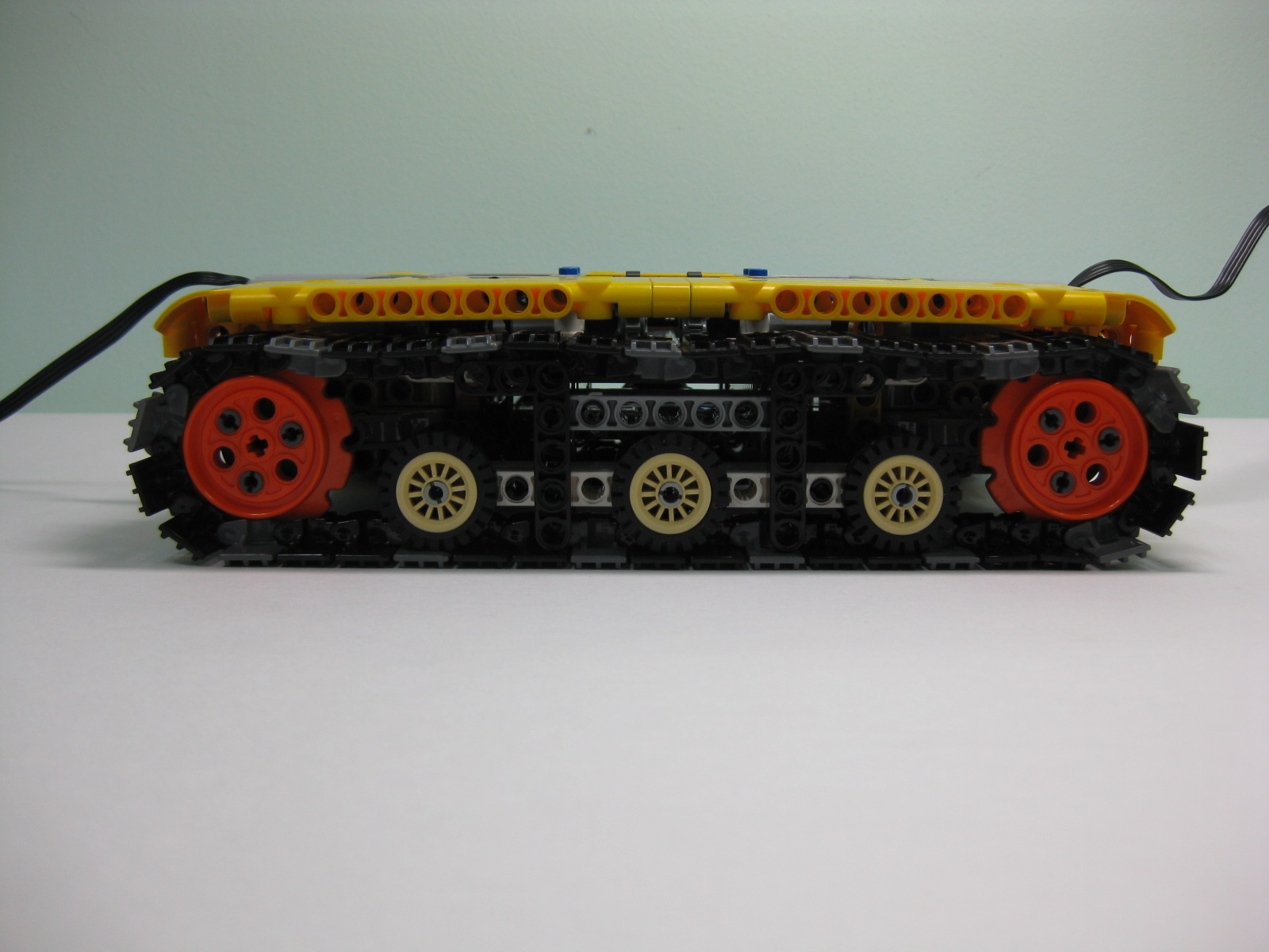 differential_track_side.jpg