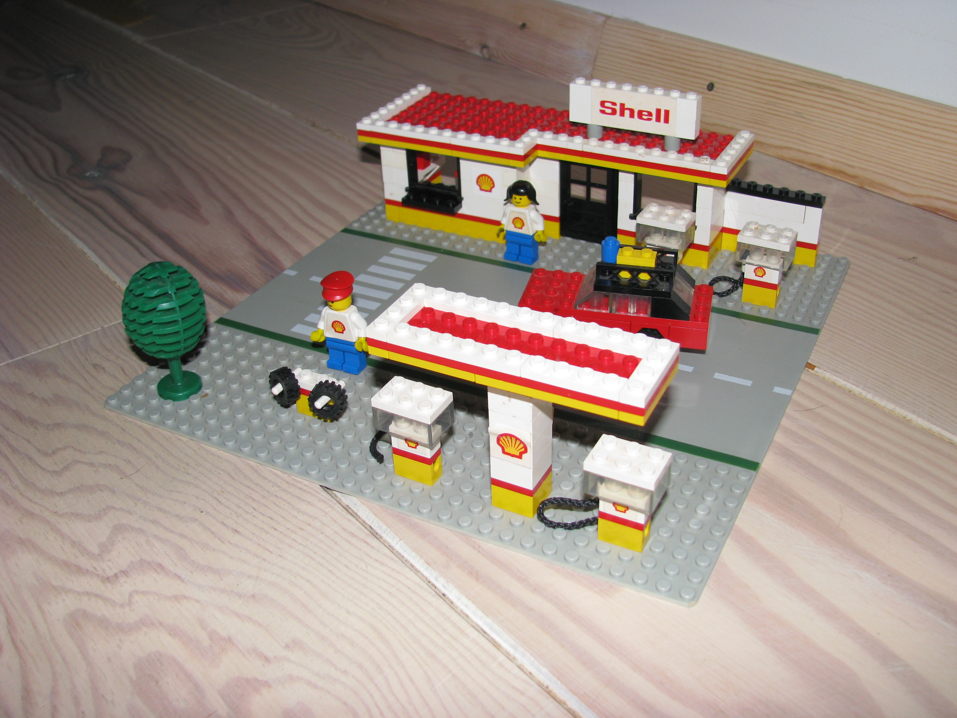 377-shell_service_station-2.jpg