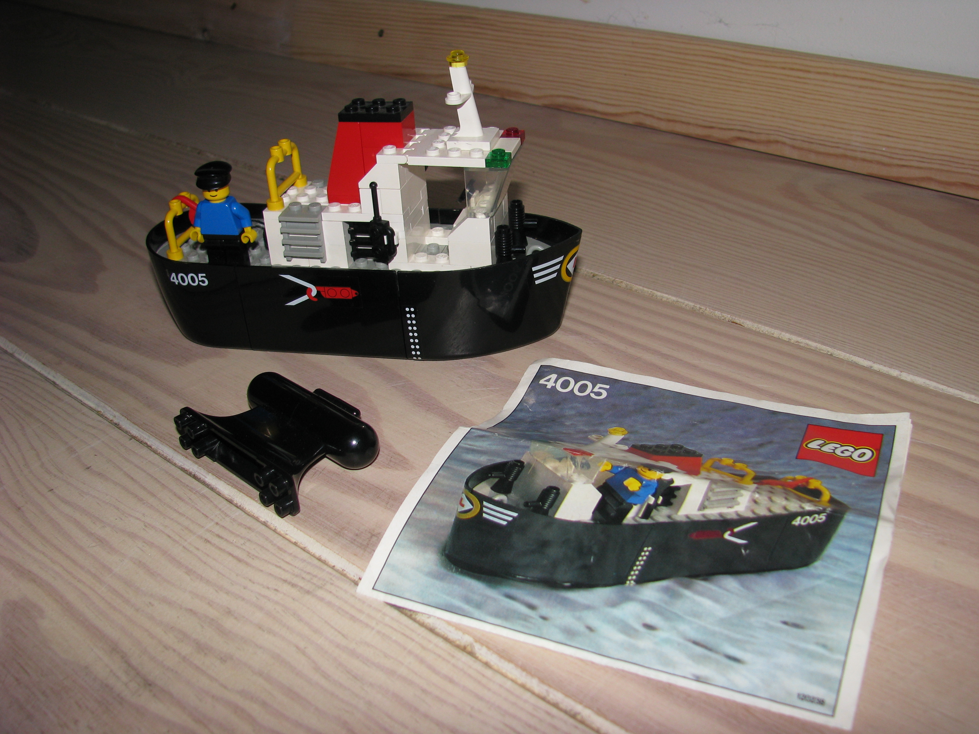 4005-tug_boat.jpg